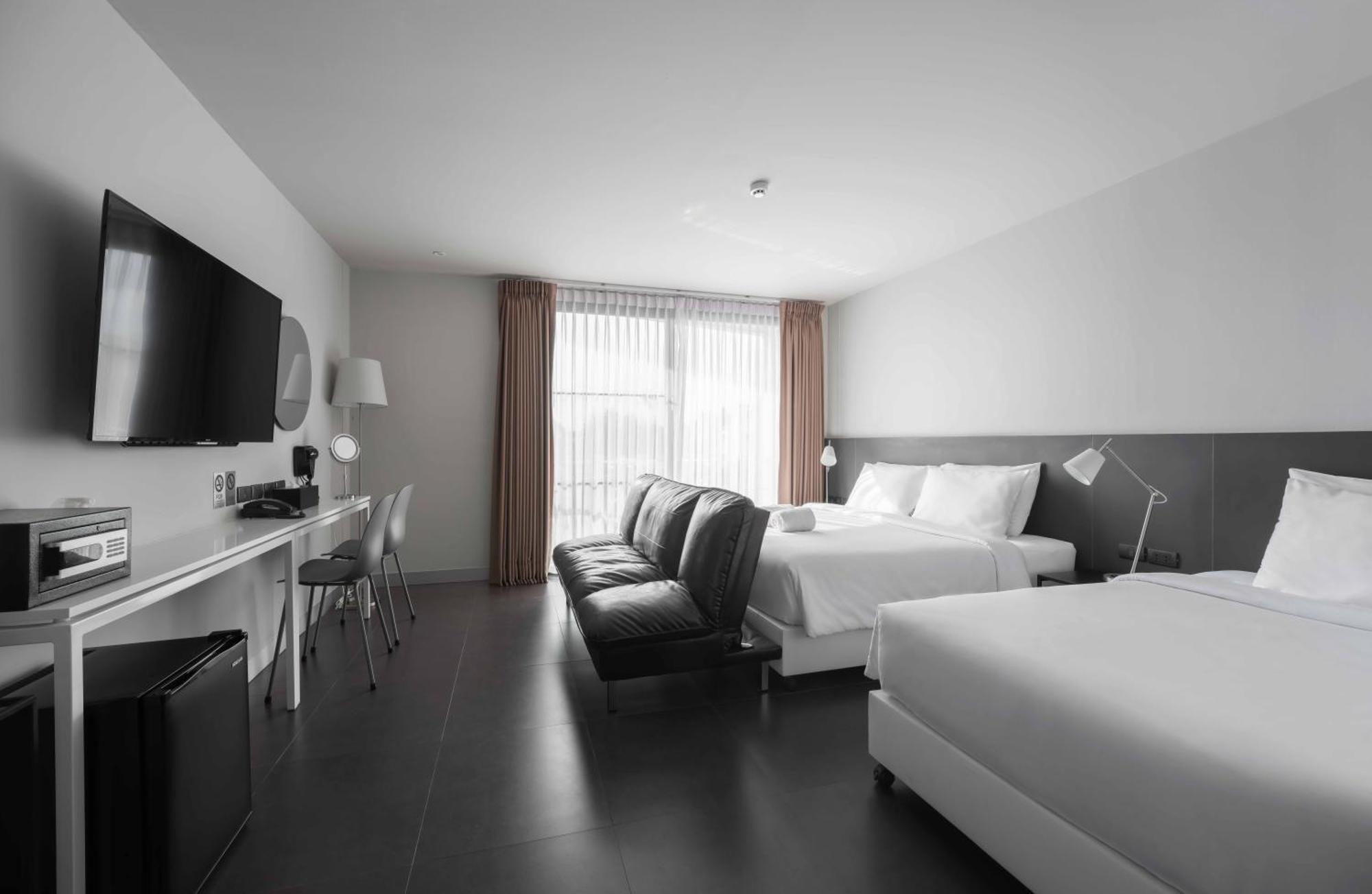 Por Thapae Gate Hotel Chiang Mai Buitenkant foto