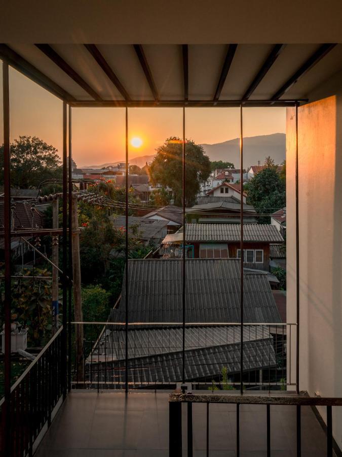 Por Thapae Gate Hotel Chiang Mai Buitenkant foto
